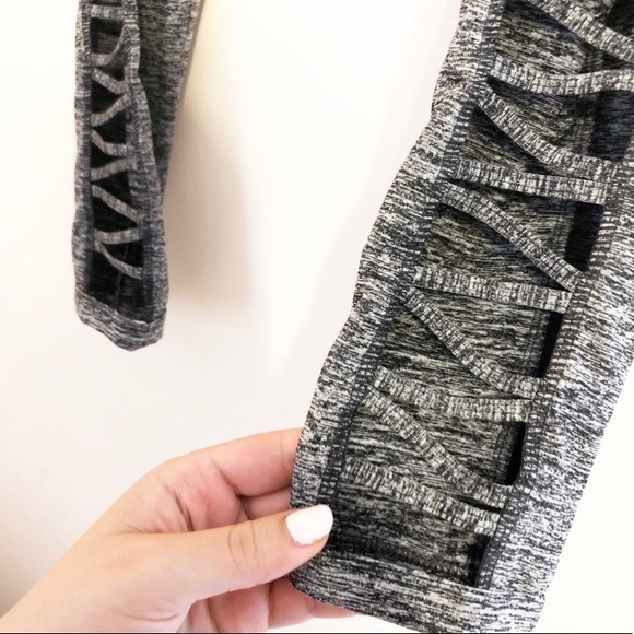 Thrill Performance Heather Gray Open Leg Leggings - Picture 2 of 4